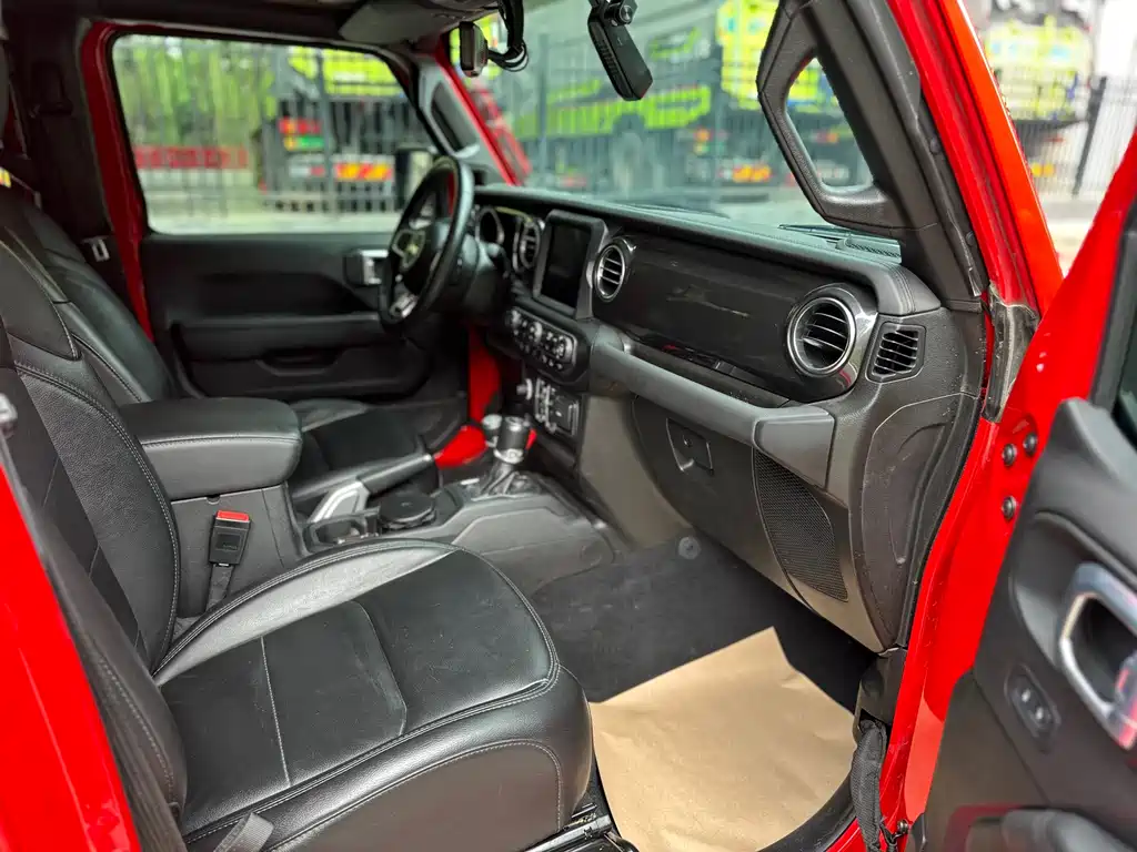 Jeep Wrangler 2022 — фото 13