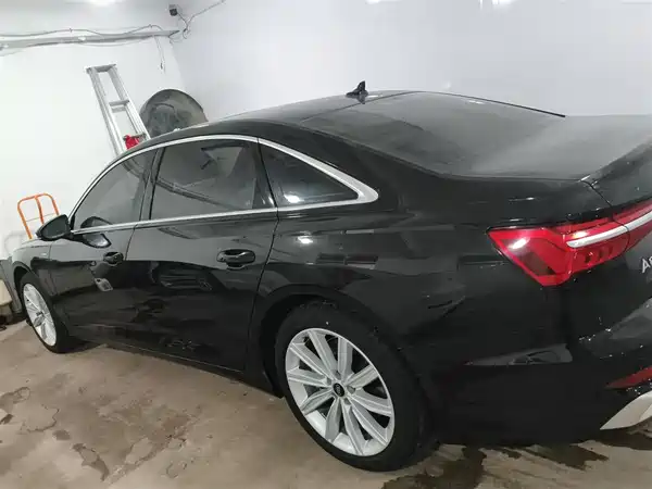 Audi A6L 2023