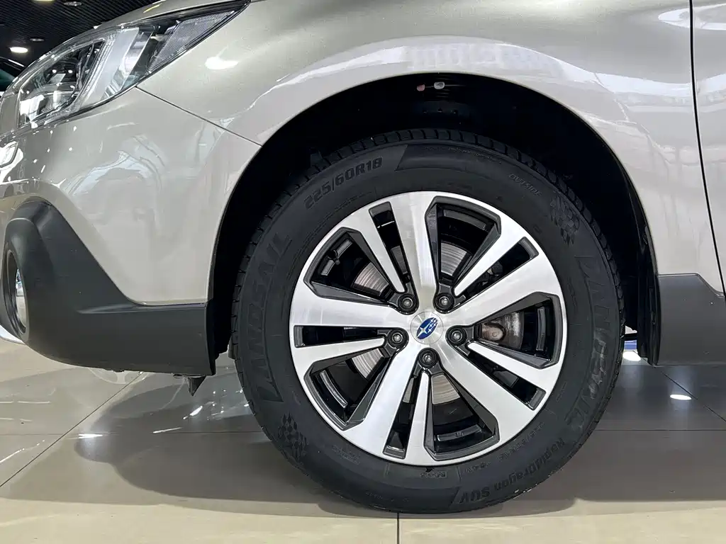 Subaru Outback 2020 — фото 10