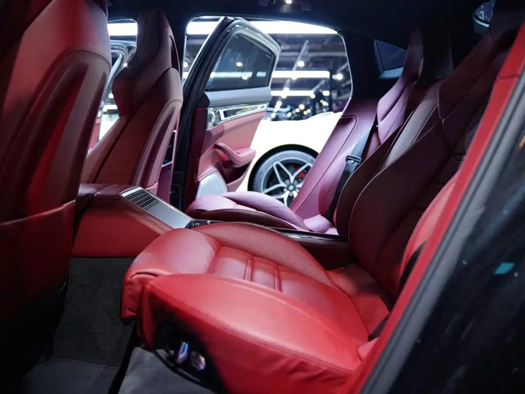 Porsche Panamera 2017 — фото 30