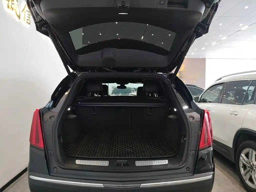 Cadillac XT5 2021 — фото 19