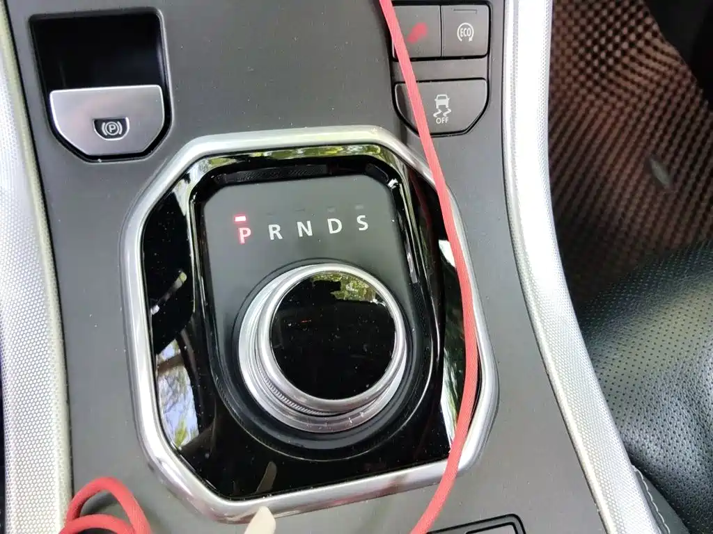 Land Rover Range Rover Evoque 2015 — фото 15