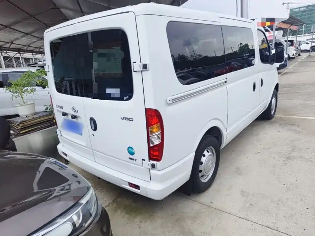 Maxus V80 2025
