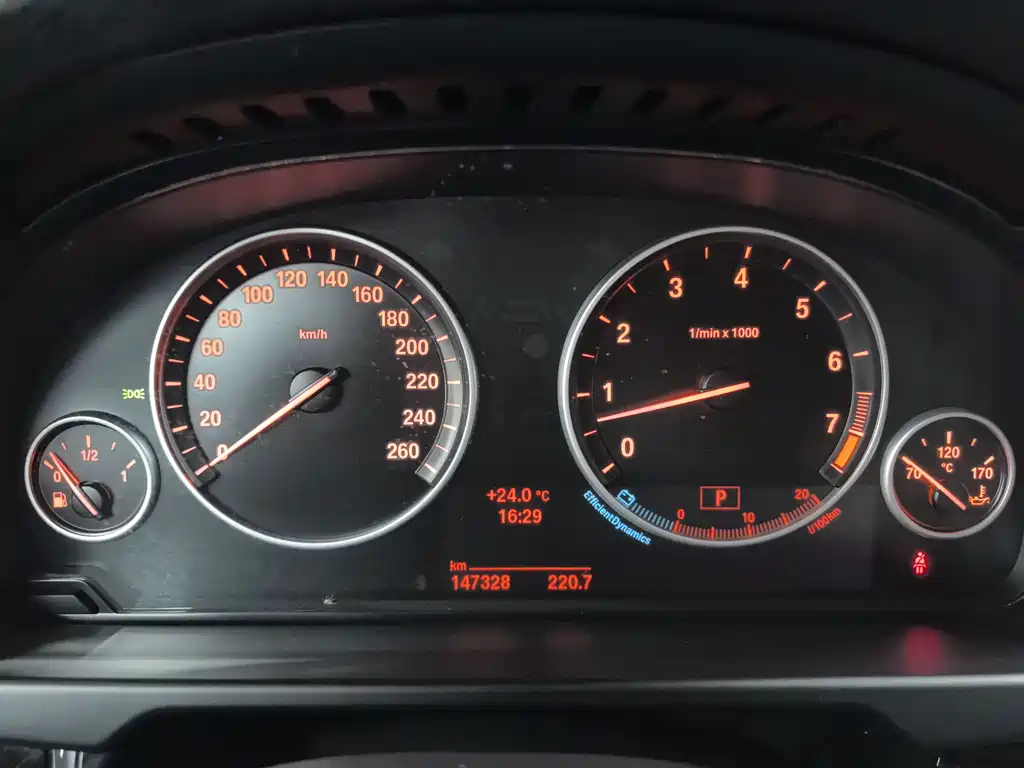 BMW X5 2015 — фото 10