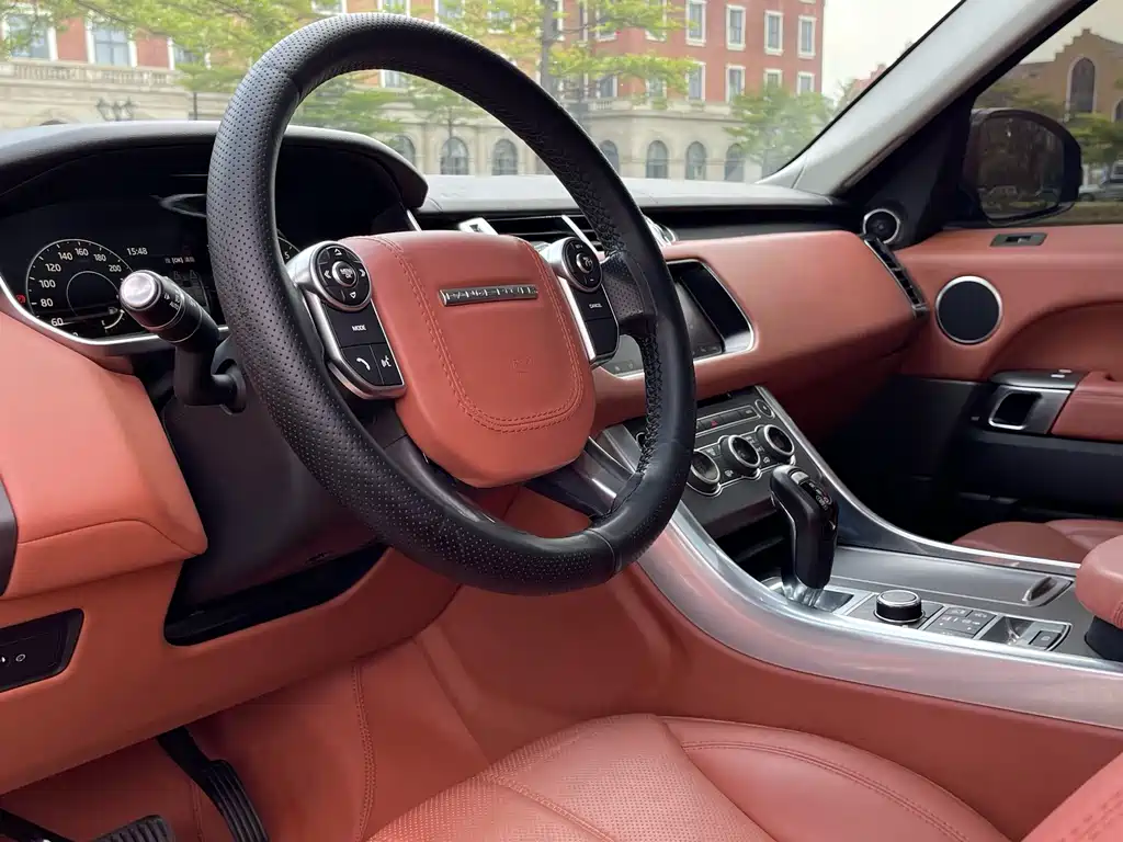 Land Rover Range Rover Sport 2017 — фото 23