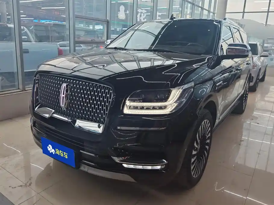 Lincoln Navigator 2021 — фото 1