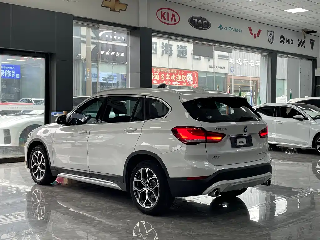 BMW X1 2021 — фото 14
