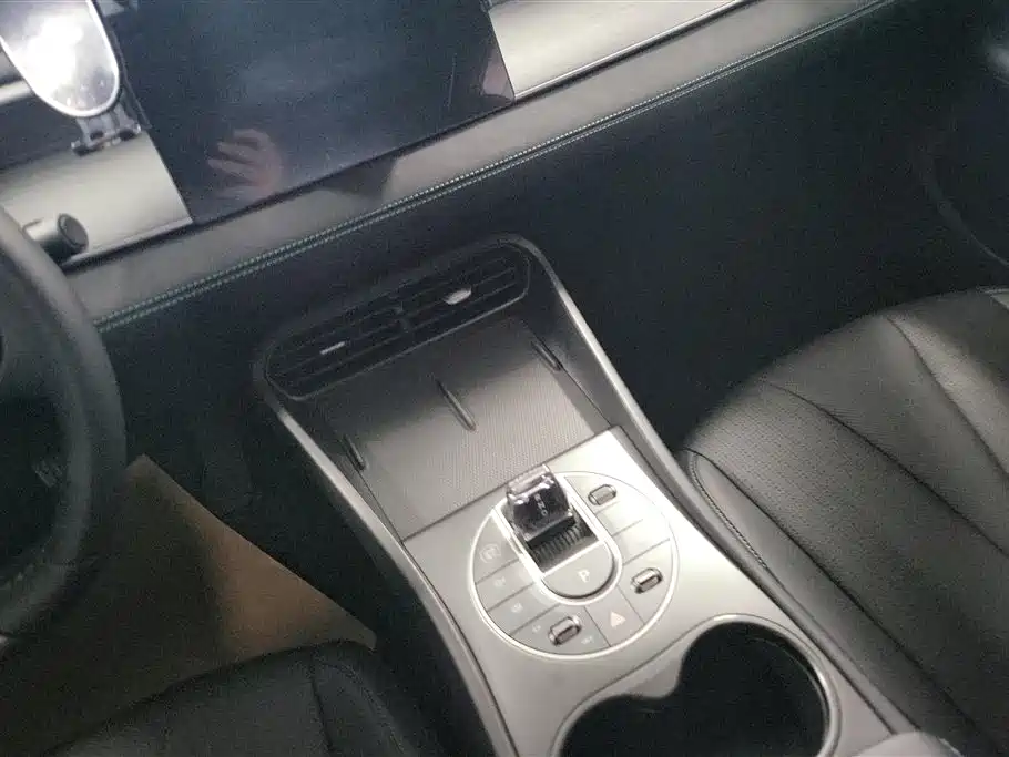 BYD Seal 05 DM-i 2025 — фото 16