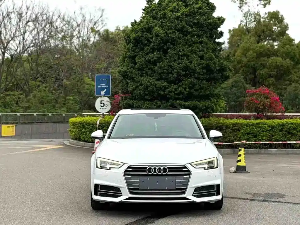 Audi A4L 2017 — фото 17