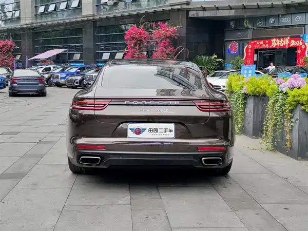 Porsche Panamera 2018