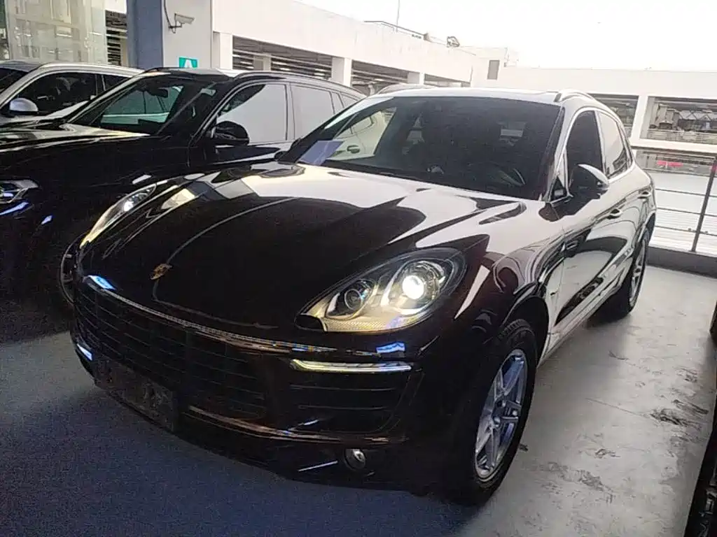 Porsche Macan 2017 — фото 1