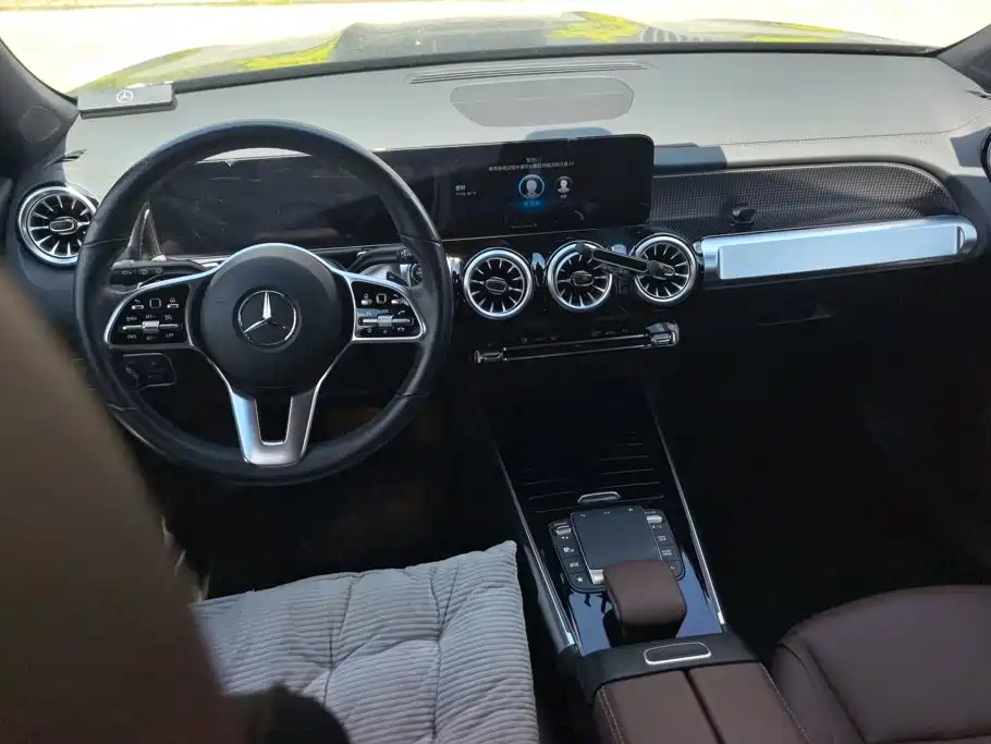 Mercedes-Benz GLB 2023 — фото 12