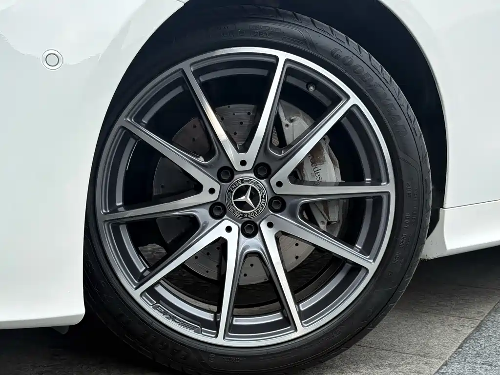 Mercedes-Benz E-Class 2023 — фото 15