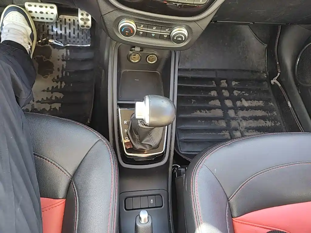 Haval H1 2016 — фото 14