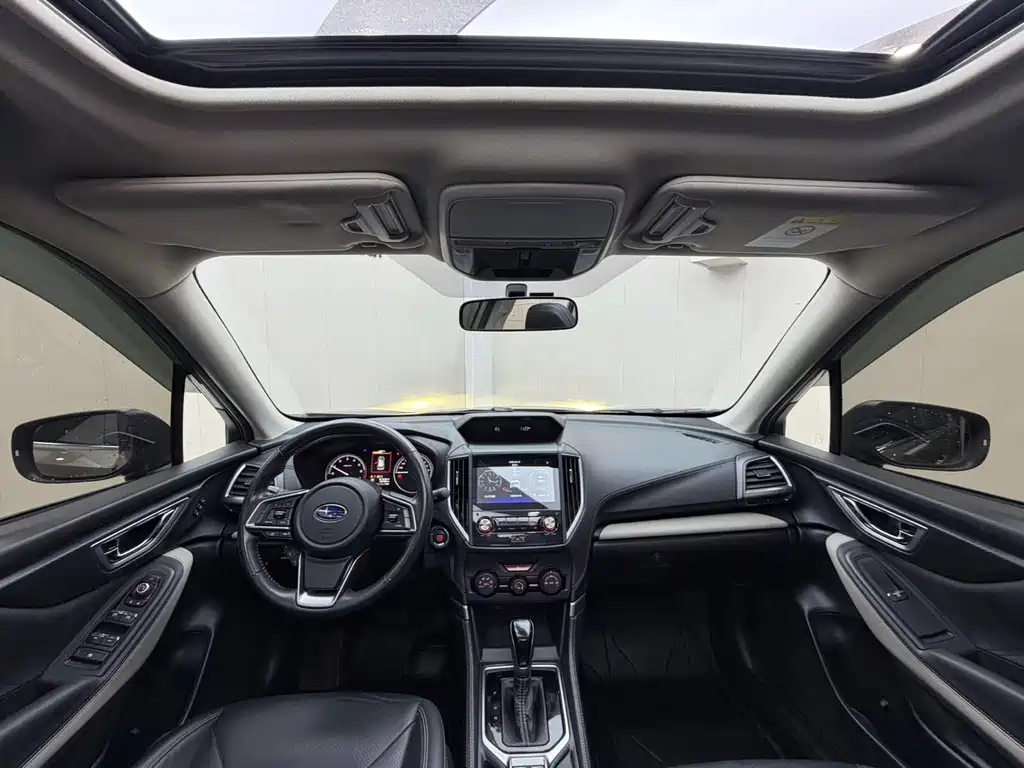 Subaru Forester 2022 — фото 16