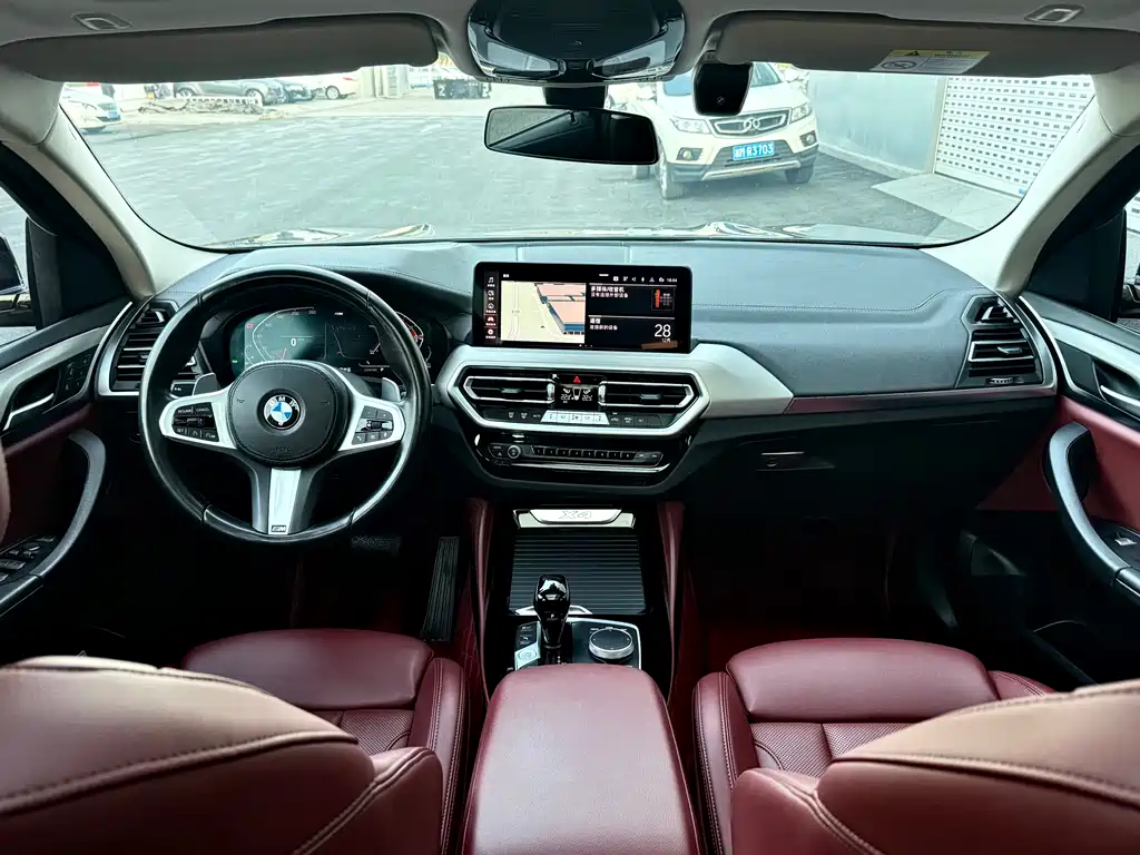 BMW X4 2022 — фото 9