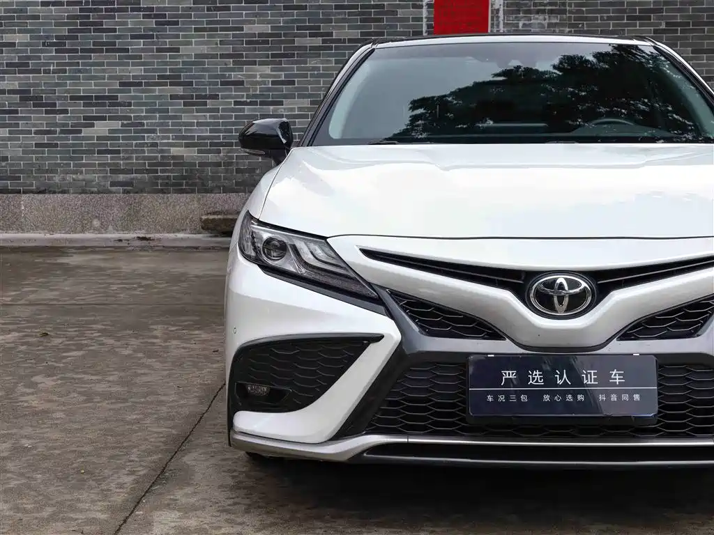 Toyota Camry 2022 — фото 21