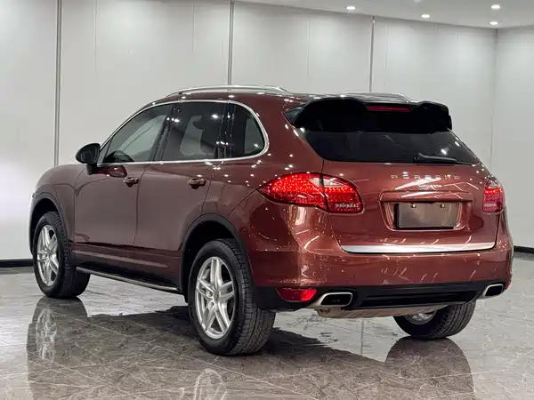 Porsche Cayenne 2012