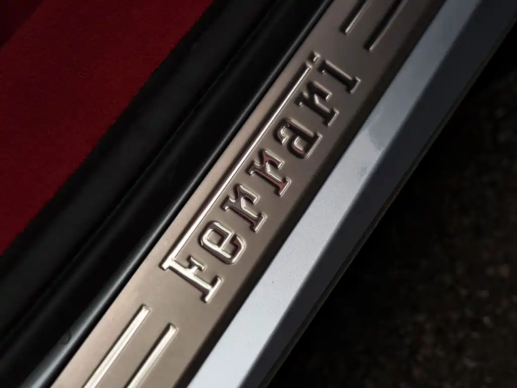 Ferrari F8 2023 — фото 18