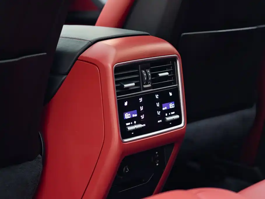 Porsche Cayenne 2022 — фото 13