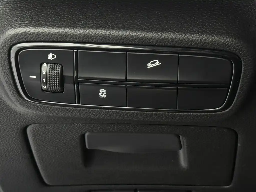 GAC Trumpchi M6 2022 — фото 20
