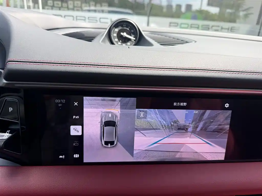 Porsche Macan EV 2025 — фото 9
