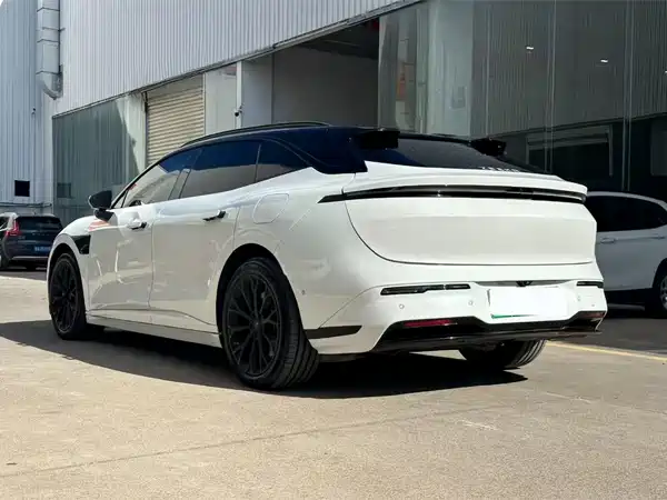 Zeekr 007GT 2025