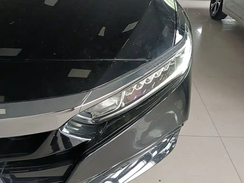 Honda Accord 2019 — фото 24