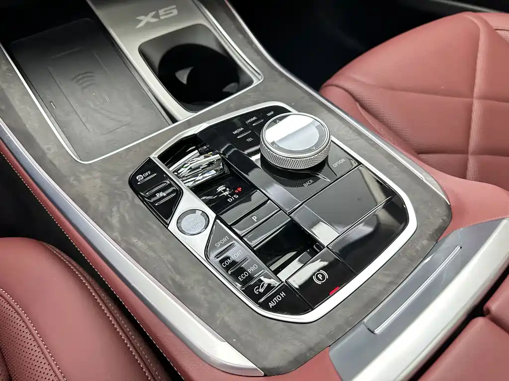 BMW X5 2025 — фото 19
