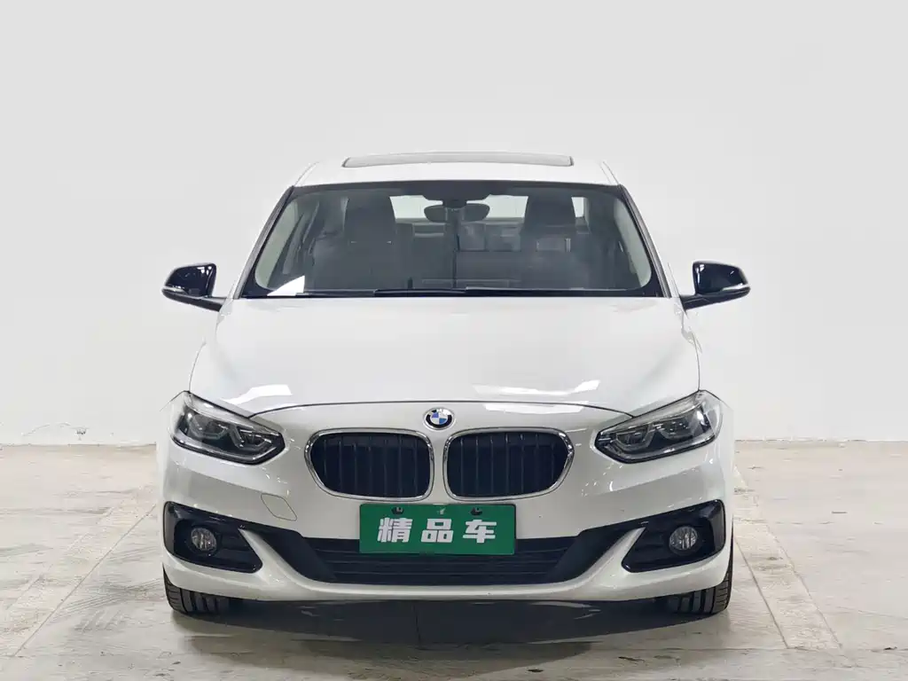 BMW 1 Series 2019 — фото 2