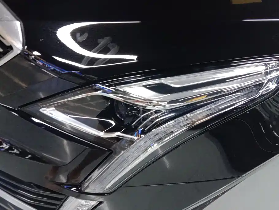 Cadillac XT5 2020 — фото 5