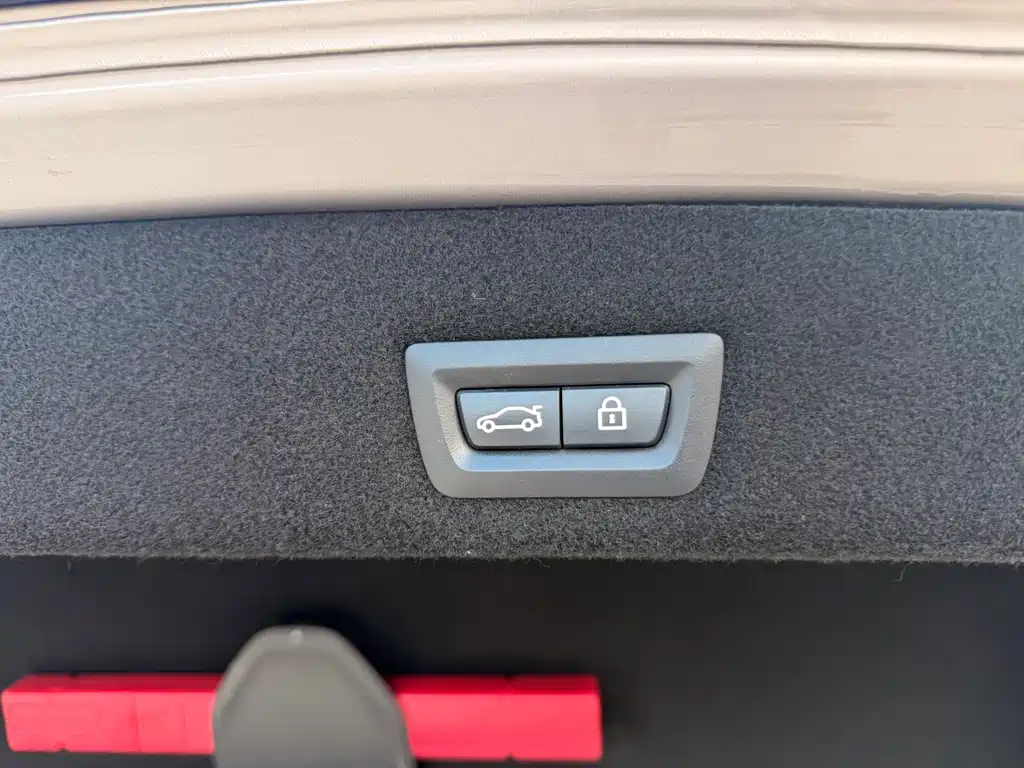 BMW 7 Series 2016 — фото 17
