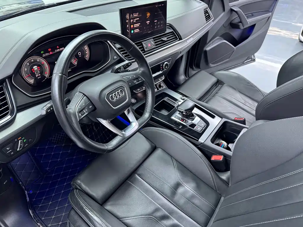 Audi Q5L 2022 — фото 6