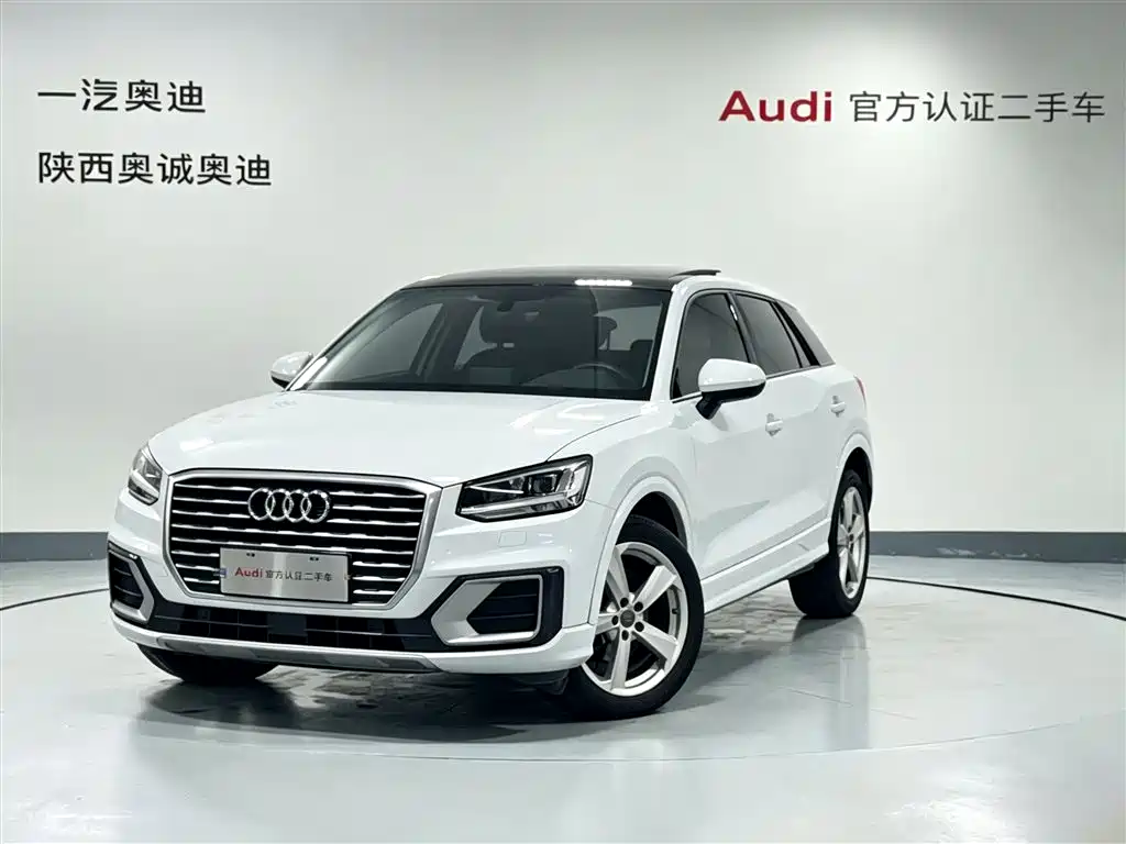 Audi Q2L 2018 — фото 1