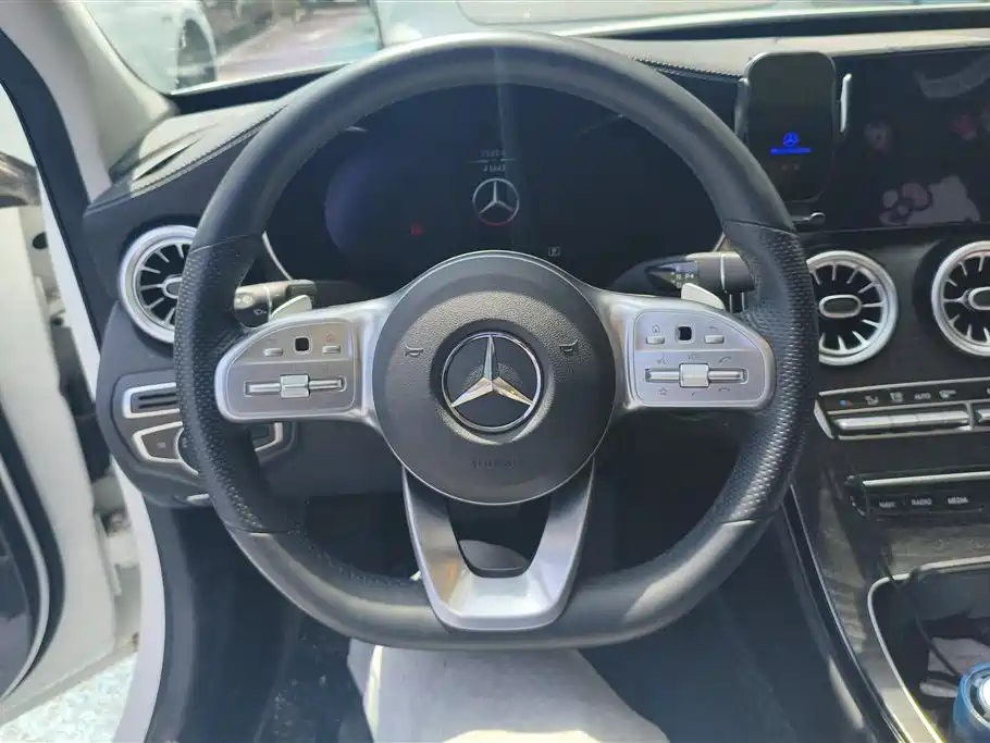 Mercedes-Benz C-Class 2020 — фото 15