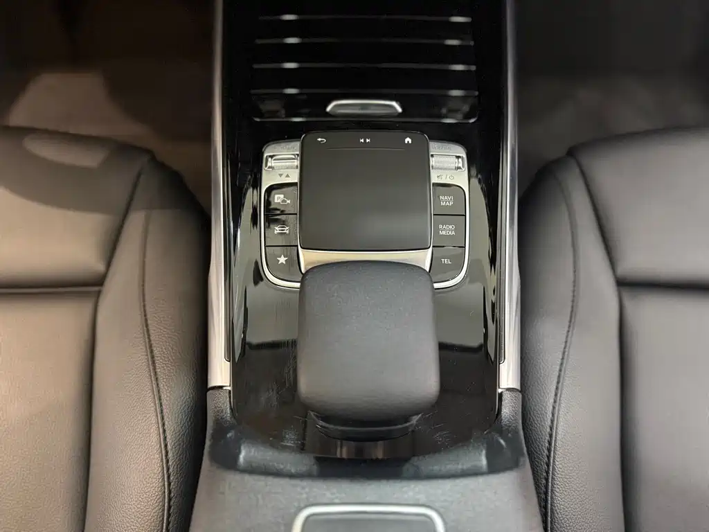 Mercedes-Benz GLB 2020 — фото 17