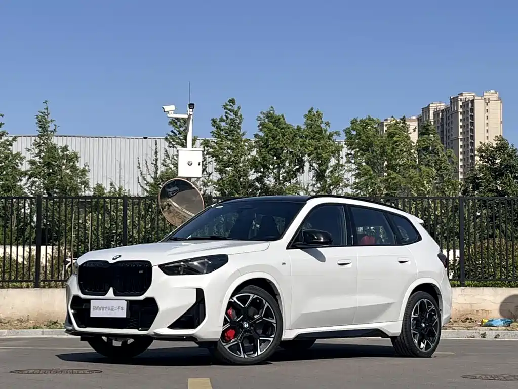 BMW X1 M35Li — фото 1