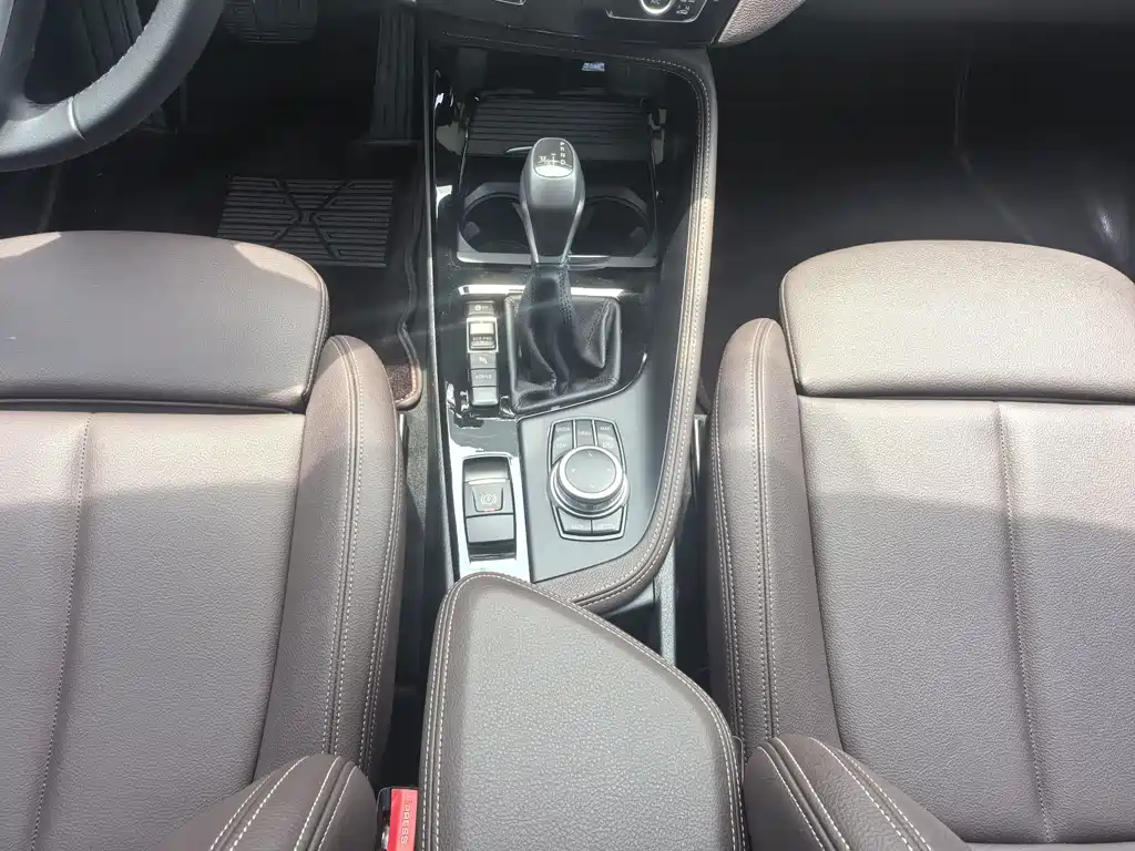 BMW X1 New Energy 2021 — фото 14