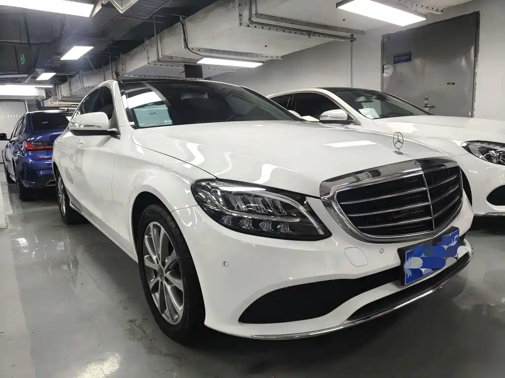 Mercedes-Benz C-Class 2021