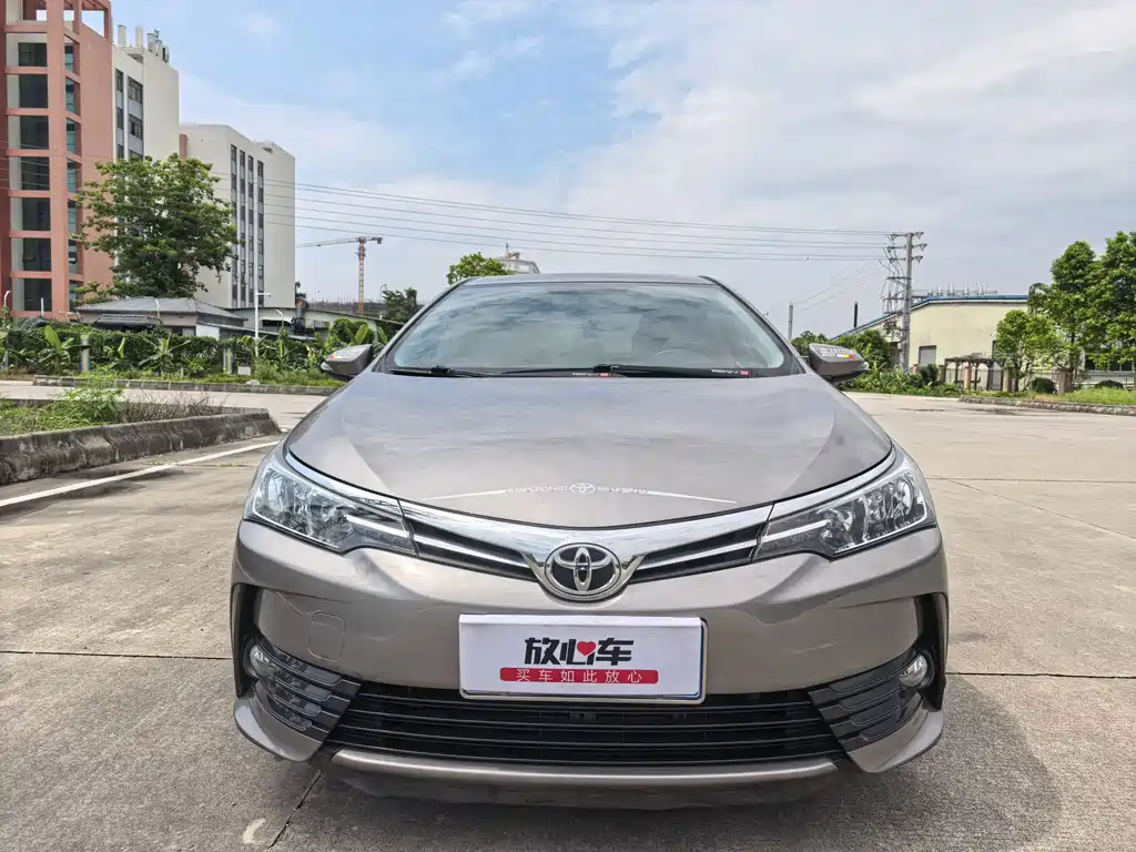 Toyota Corolla 2017 — фото 3