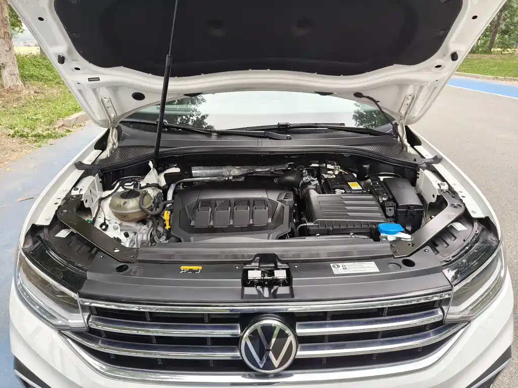 Volkswagen Tiguan L 2022 — фото 20