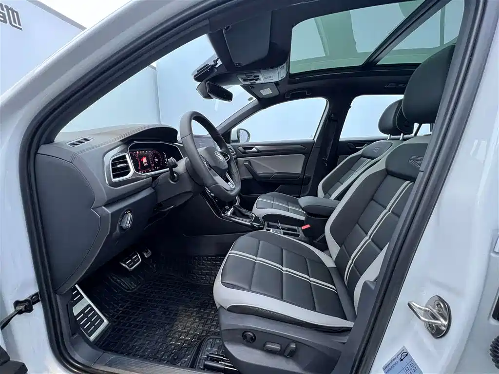 Volkswagen T-Roc 2025 — фото 16