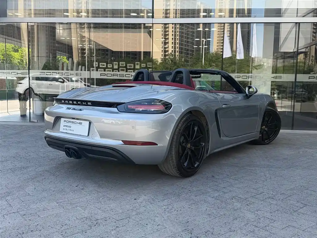 Porsche 718 2025 — фото 2