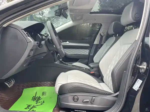 Volkswagen Magotan 2024