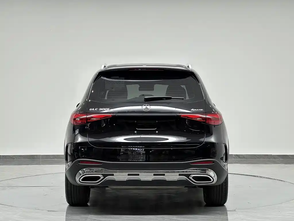 Mercedes-Benz GLC 2023