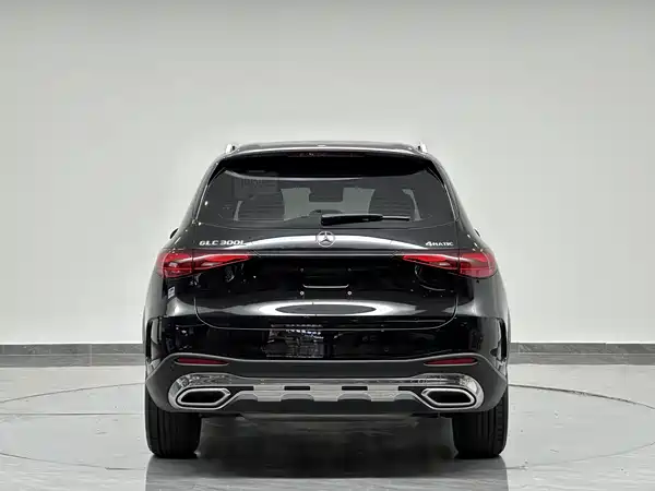 Mercedes-Benz GLC 2023