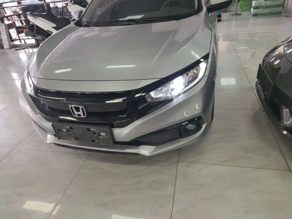 Honda Civic 2020 — фото 24