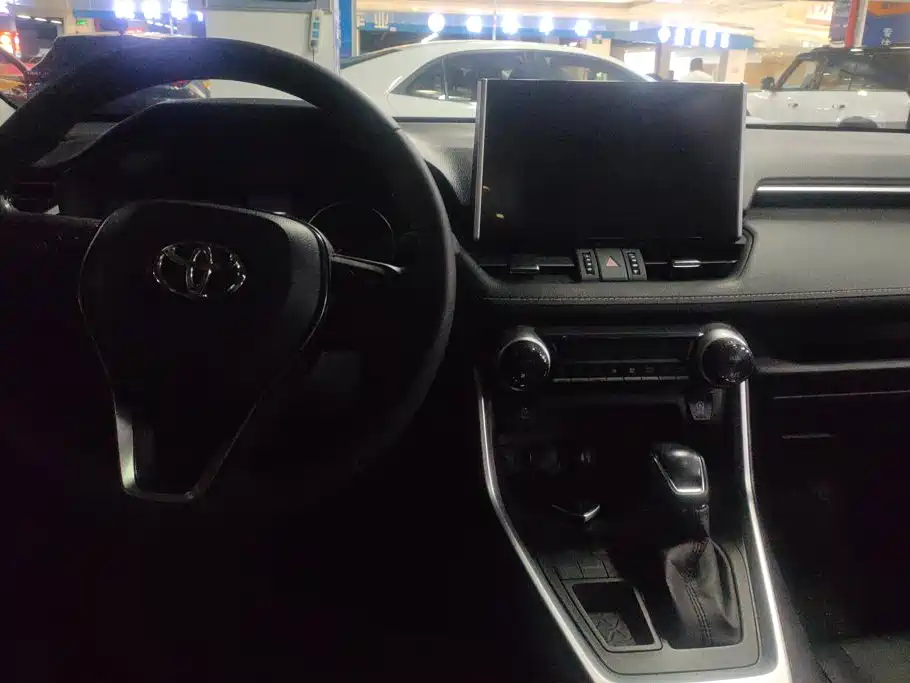 Toyota Wildlander 2021 — фото 12