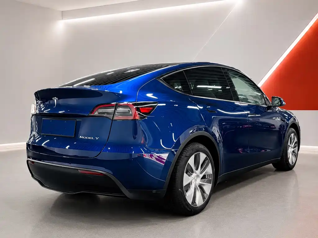 Tesla Model Y 2023 — фото 4