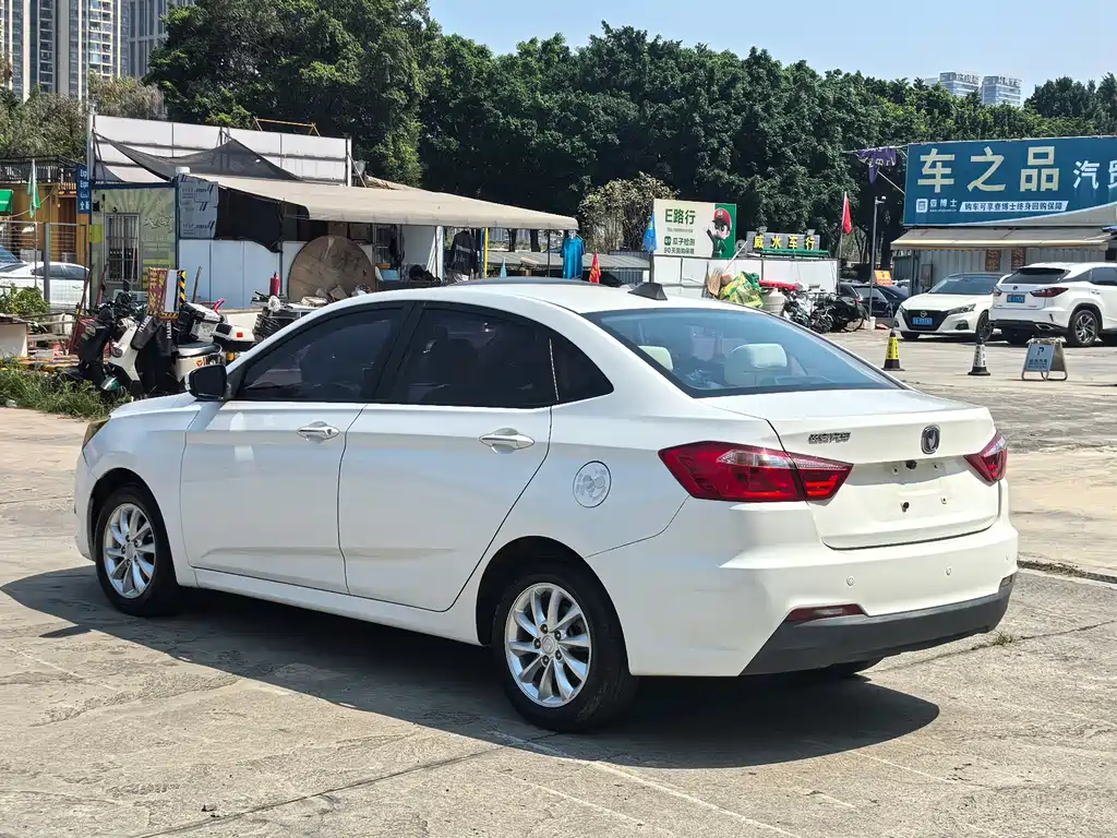 Changan V7 2017 — фото 18